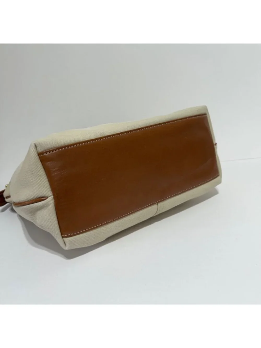 Vintage Y2K Coach Beige Canvas & Leather Shoulder Bag With Red Interior